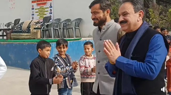 दो दिवसीय डिस्ट्रिक्ट बाल बैडमिंटन खेल प्रतियोगिता का हुआ आगाज़।